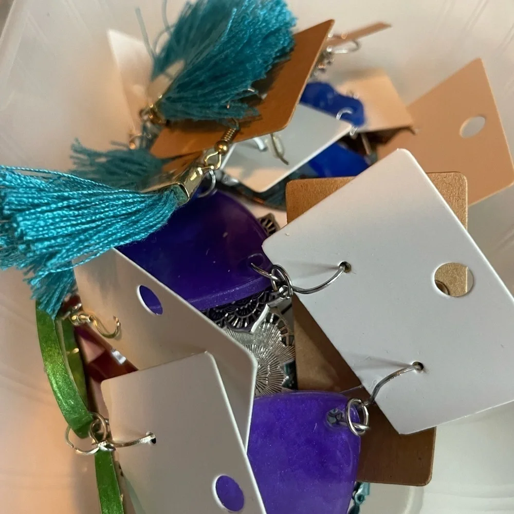 Colorful Earring Bundle - Picture 7 of 8